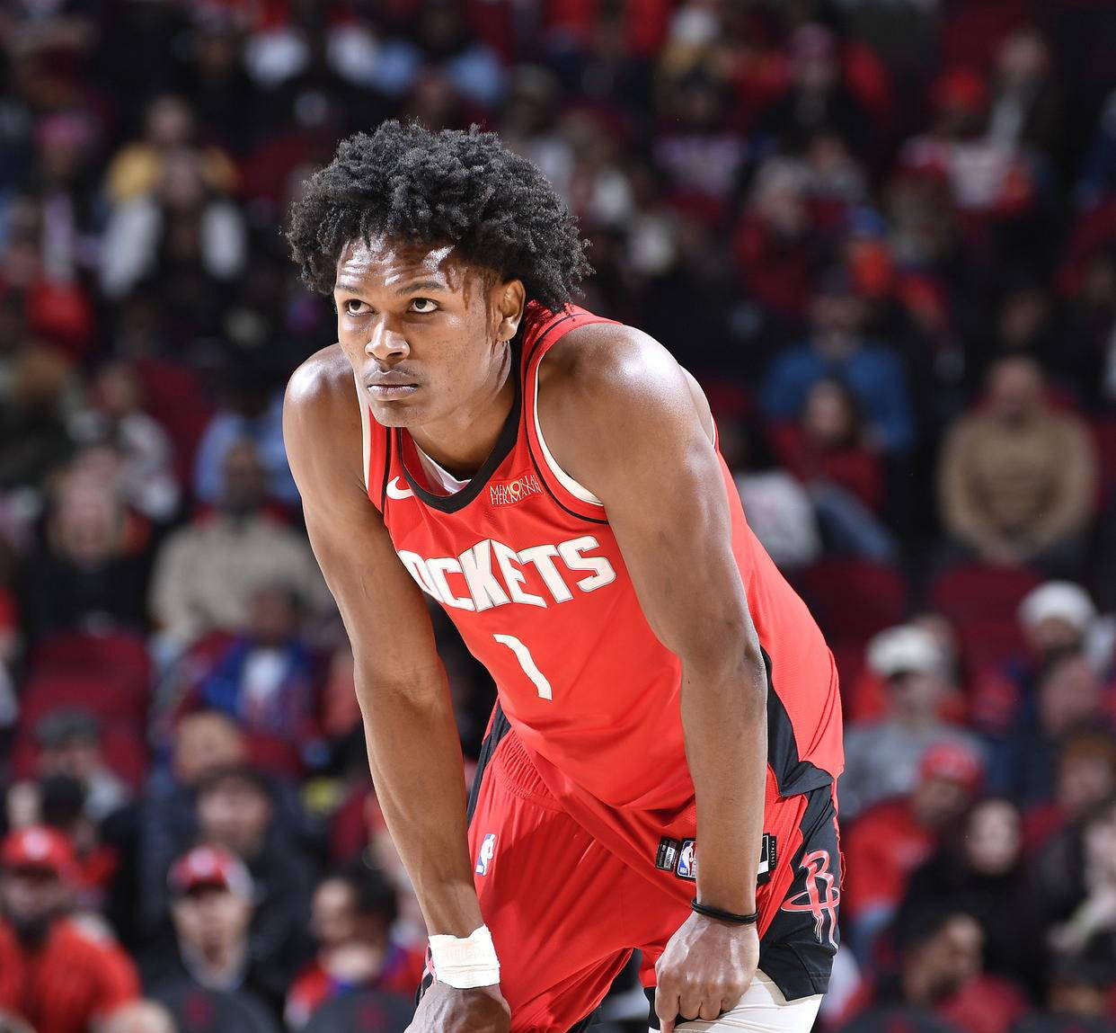 掘金末节爆发约基奇独揽三双（掘金末节发力，约基奇豪揽三双）