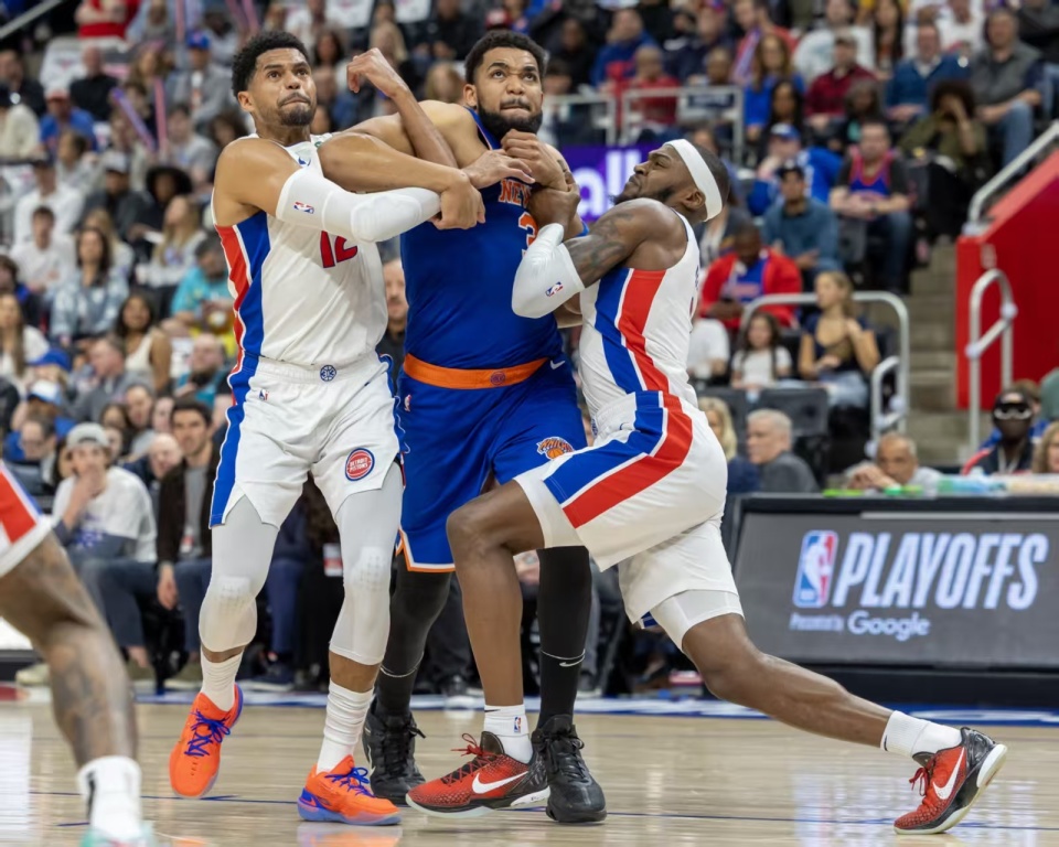 利雅得胜利客战新未来城体育：C罗PK拉卡泽特；菲利克斯首发（利雅得胜利客场挑战新未来城体育：C罗对决拉卡泽特，菲利克斯首发登场）