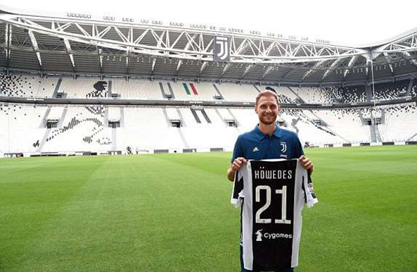 爆冷！世界亚军3人出局，张本智和2人崩盘，1位16岁少女能掀翻国乒霸权吗？