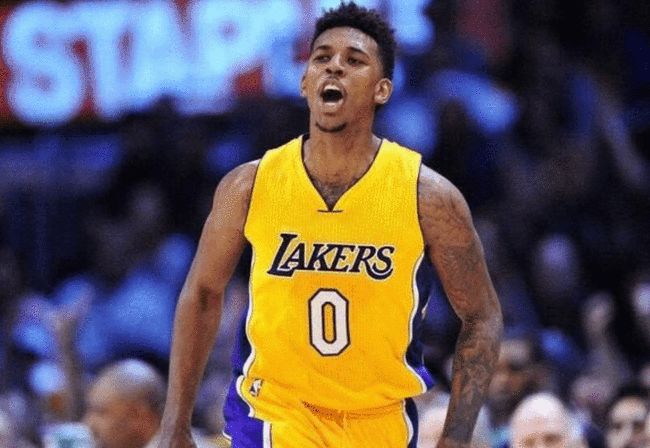 齐沃：种种困难让我们在赢球后更高兴；今天的劳塔罗值得拥抱（齐沃：越过难关胜利更甜；今夜的劳塔罗值得拥抱）